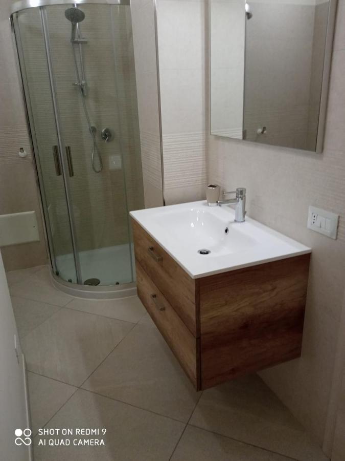 צ'פאלו Royal View Apartment מראה חיצוני תמונה