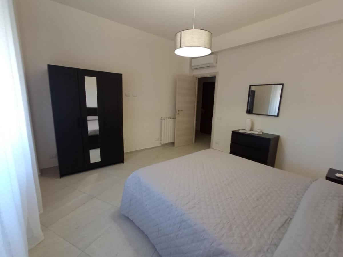 צ'פאלו Royal View Apartment מראה חיצוני תמונה