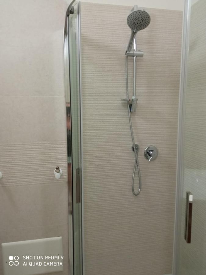 צ'פאלו Royal View Apartment מראה חיצוני תמונה