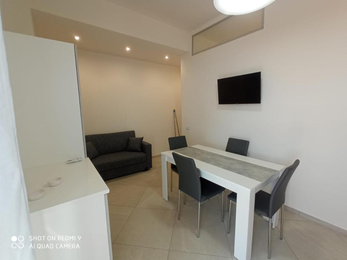צ'פאלו Royal View Apartment מראה חיצוני תמונה