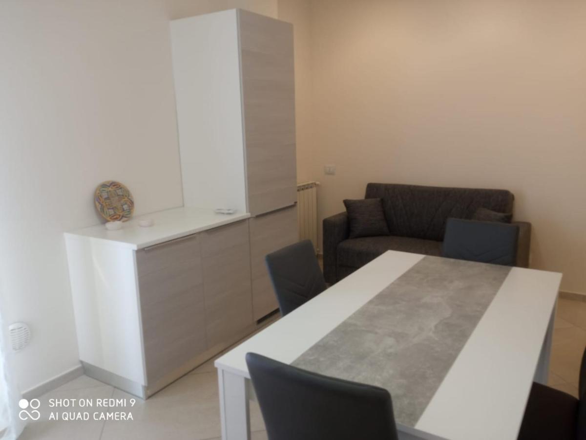 צ'פאלו Royal View Apartment מראה חיצוני תמונה