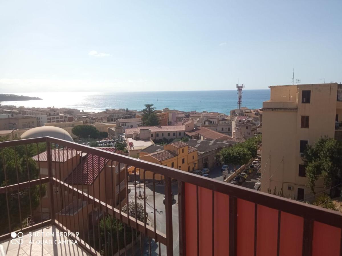 צ'פאלו Royal View Apartment מראה חיצוני תמונה