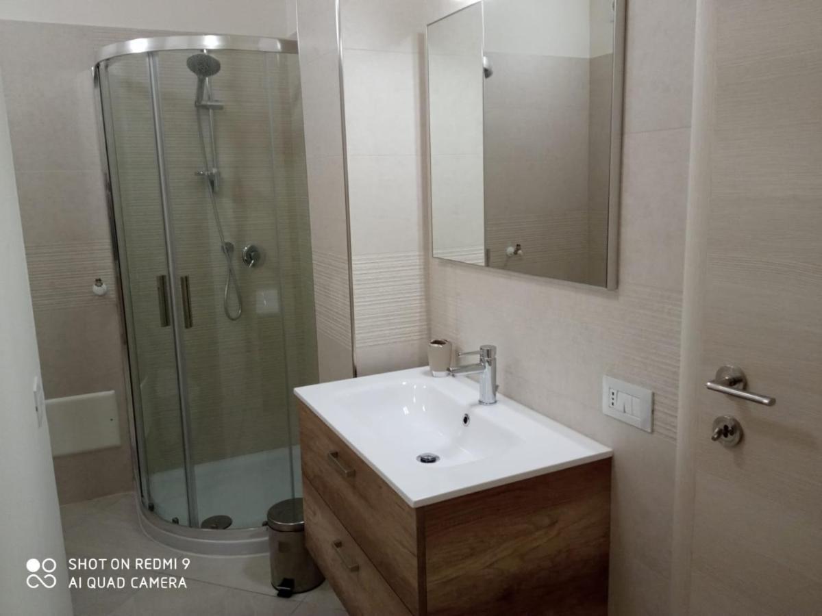 צ'פאלו Royal View Apartment מראה חיצוני תמונה